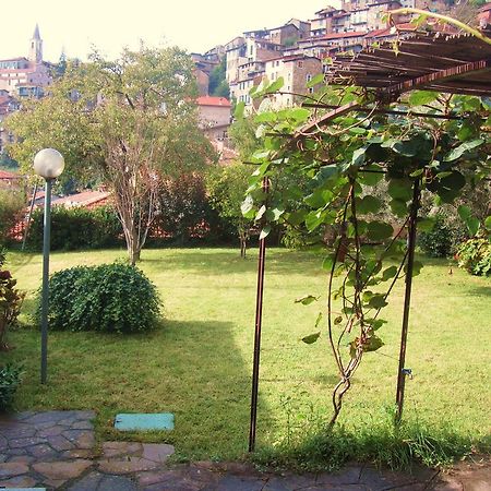 La Felice Casa Di Nonno Battistino Apartman Apricale Szoba fotó