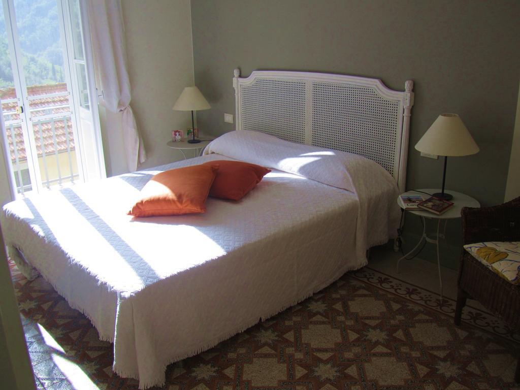 La Felice Casa Di Nonno Battistino Apartman Apricale Szoba fotó