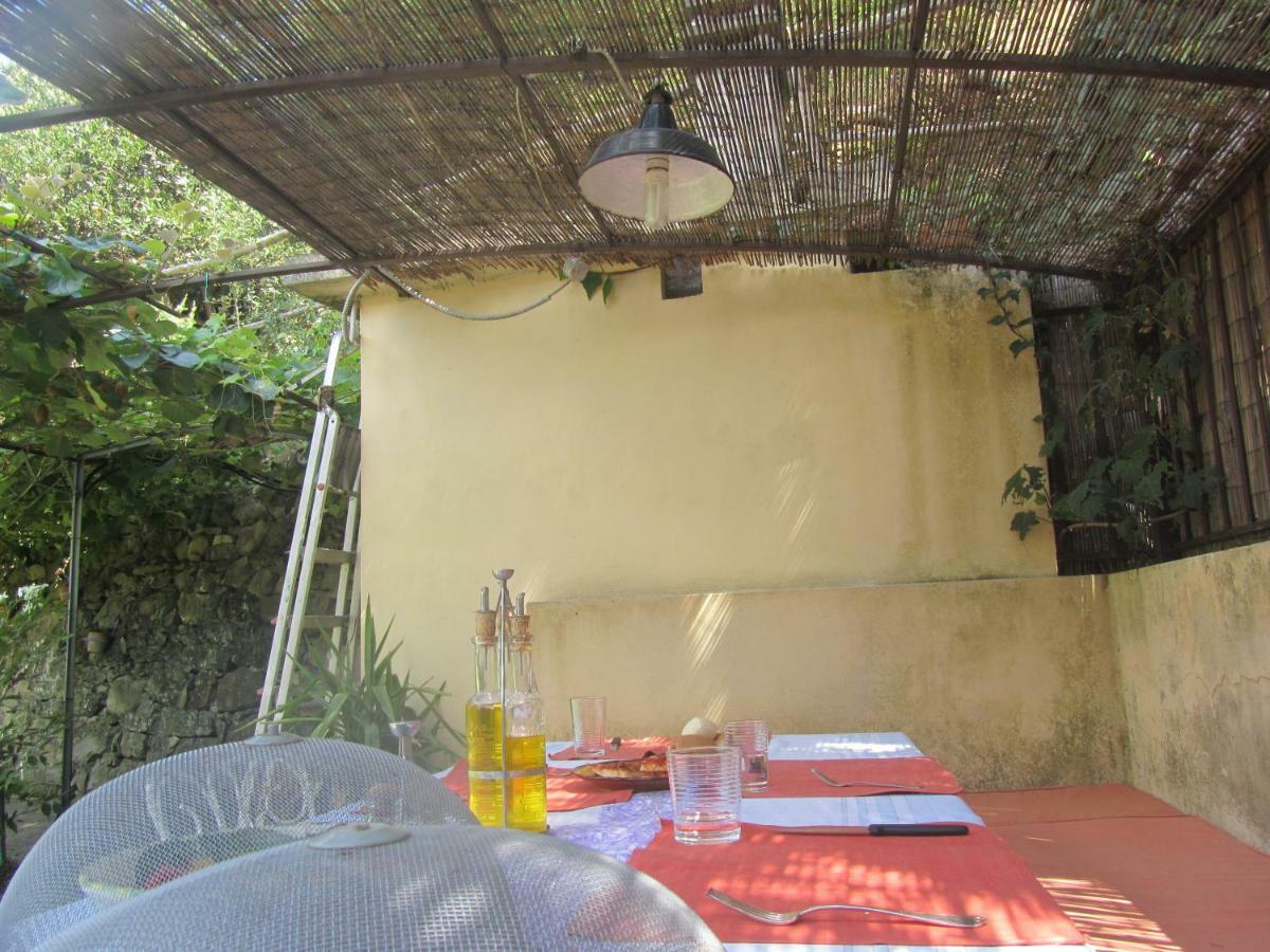 La Felice Casa Di Nonno Battistino Apartman Apricale Kültér fotó
